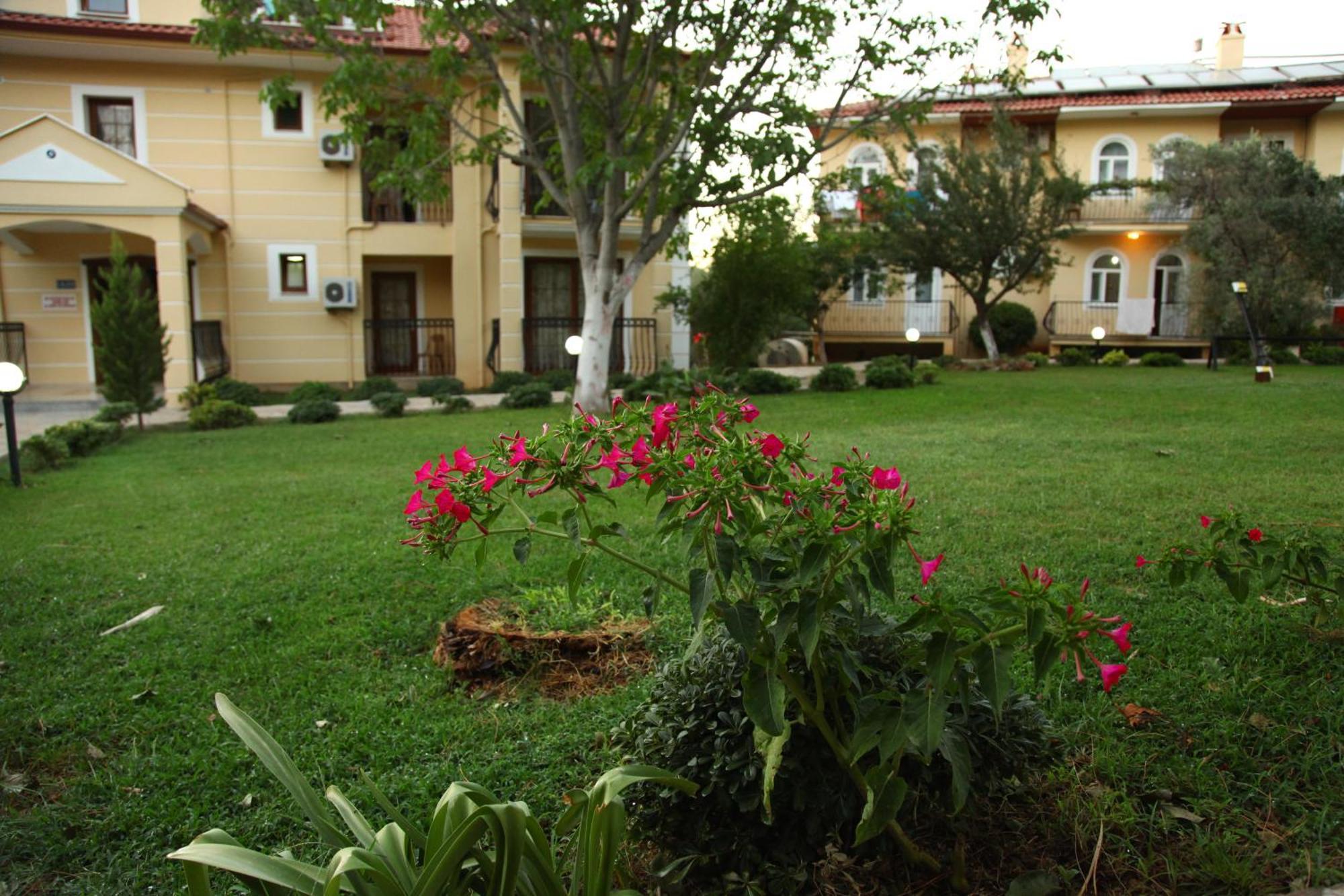 Gokcen Apartments Ölüdeniz Buitenkant foto